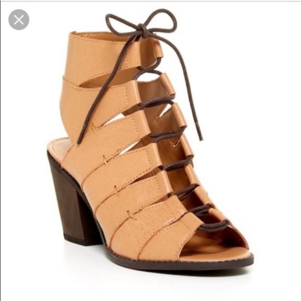 Kelsi Dagger Katreena lace up sandals sz 6.5